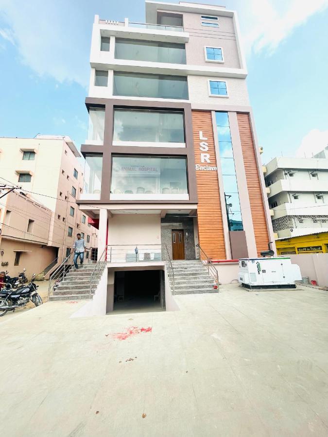 Lsr Service Apartments Tirupati Eksteriør bilde