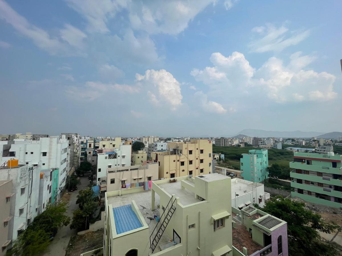Lsr Service Apartments Tirupati Eksteriør bilde